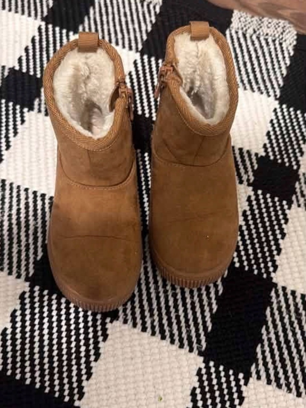 Cat & Jack Toddler Tan Faux-Suede Shearling-Lined Boots